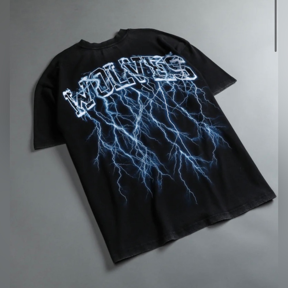 THUNDER "PREMIUM VINTAGE" OVERSIZED TEE IN BLACK